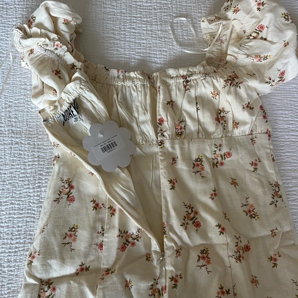 Floral off the shoulder or on the shoulder dress - Picture 2 of 2